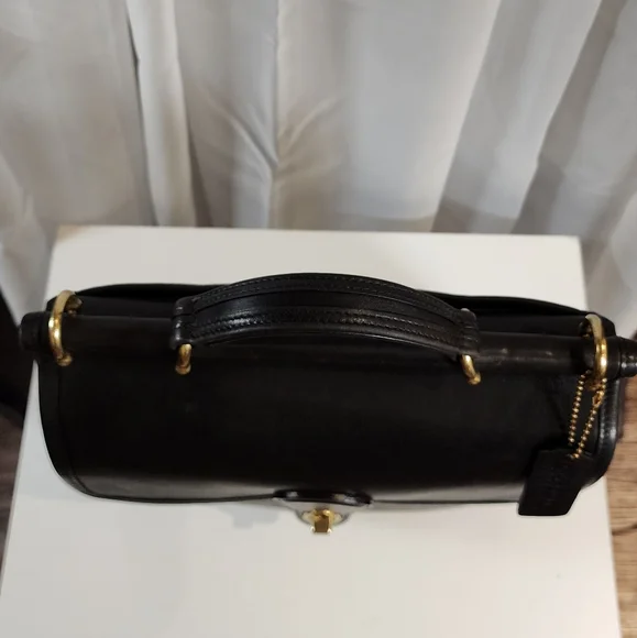 SOLD Vintage Coach Black/Brass Willis #9927 - Picture 4 of 17